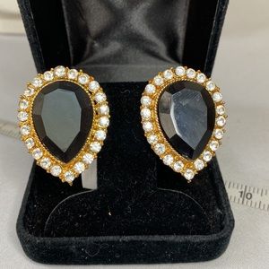 Stunning vintage pear shaped faceted stone earrings rhinestone edges